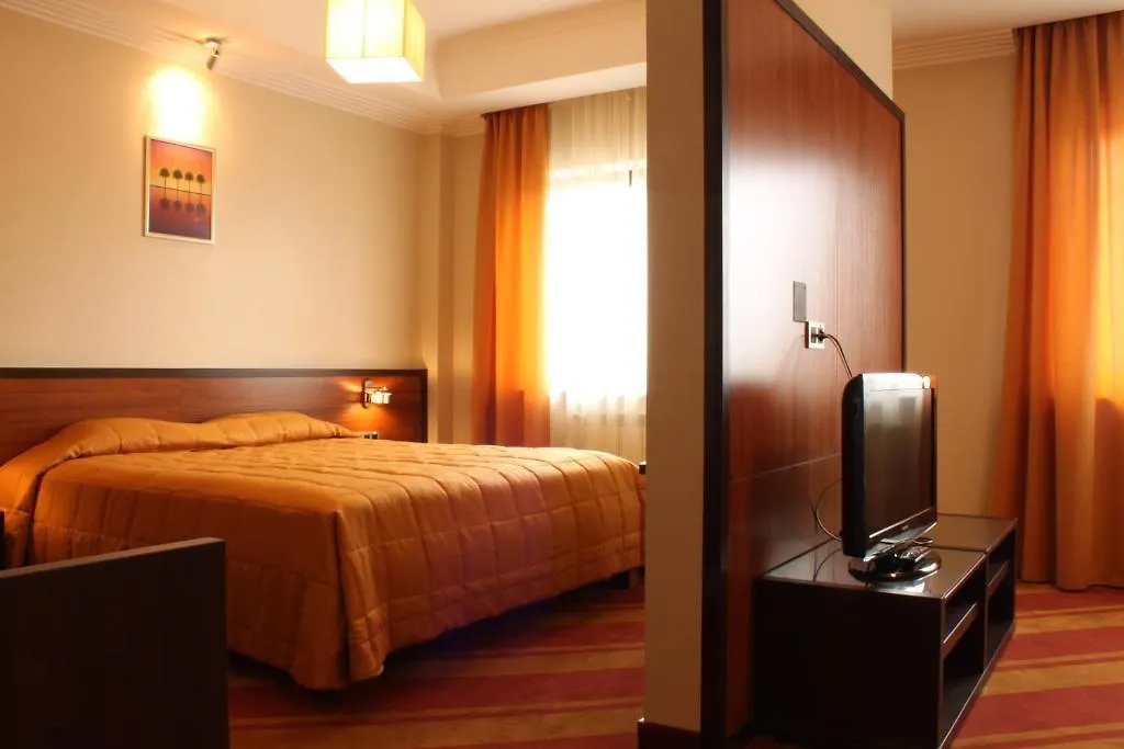 מינסק Hotel Westa